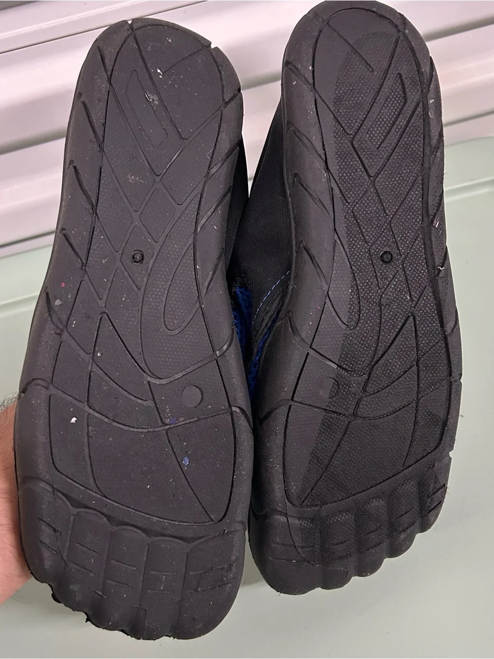 Wave Men's Blue & Black Water Shoes